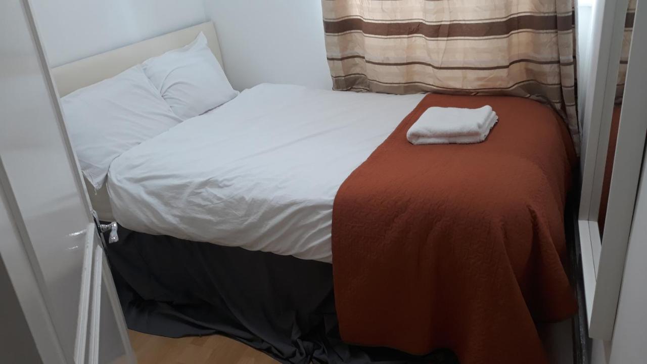 Apartament Flat 11, Soane Court Londra
