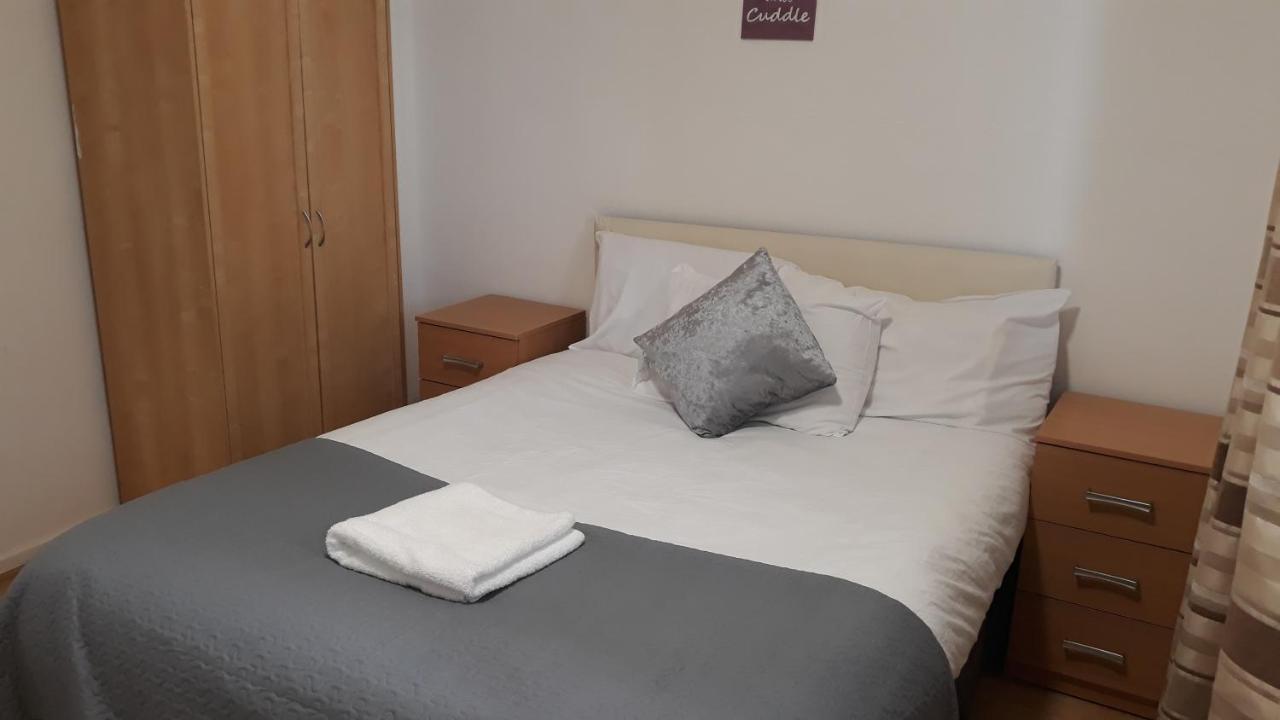 Flat 11, Soane Court Apartament *